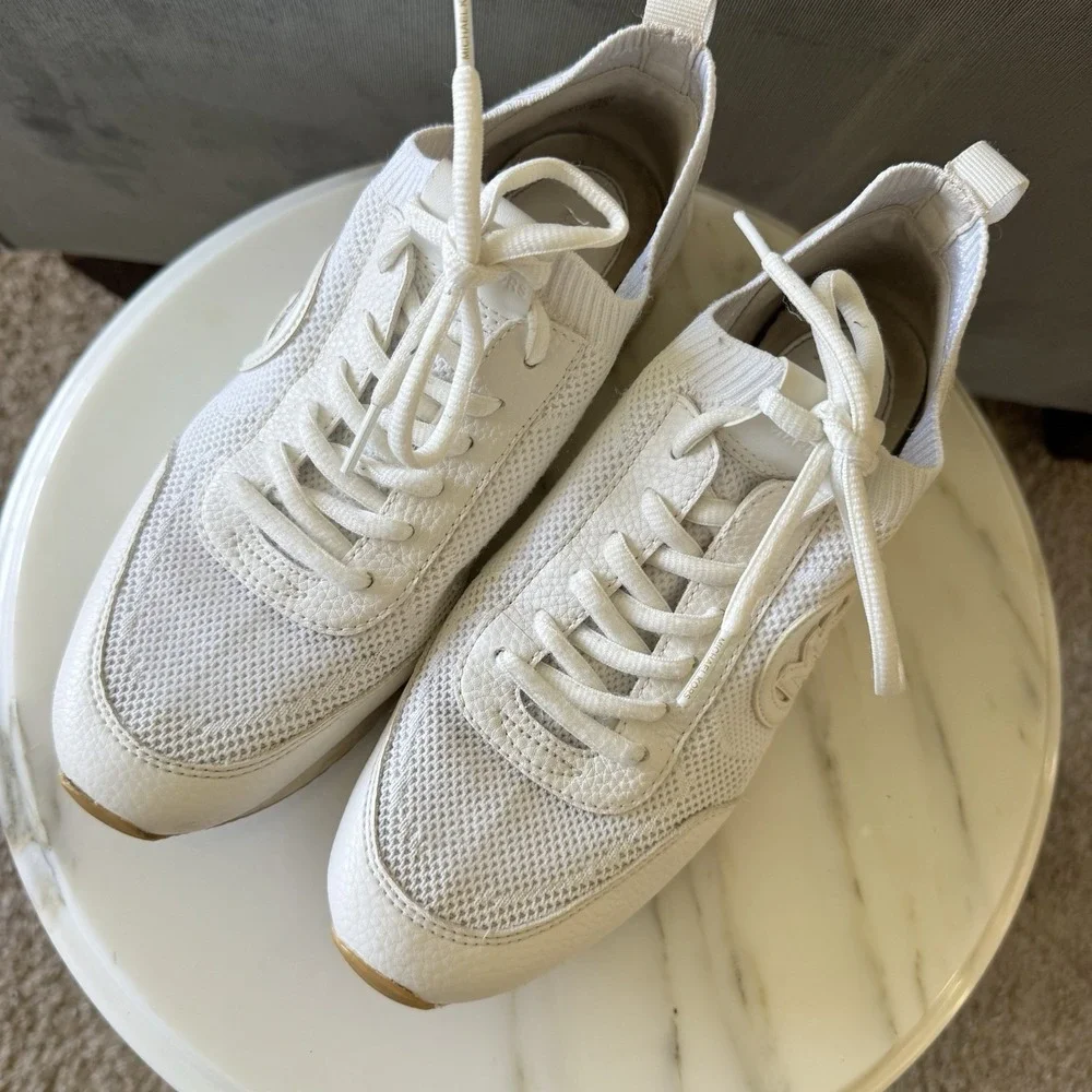 Michael Kors Jenkins Women's 7.5 Stretch Knit Trainer Sneaker MK White / Gold